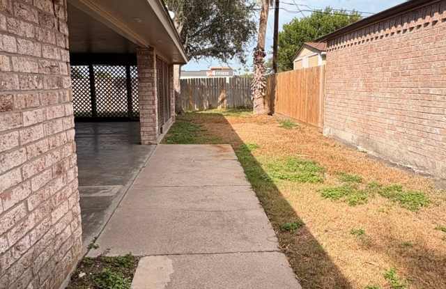5530 Crossgate N - 2/Bed 2/Bath - $1650/month Gallery 4