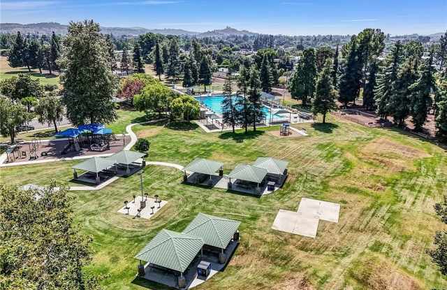 3037 Knollwood Avenue photos photos