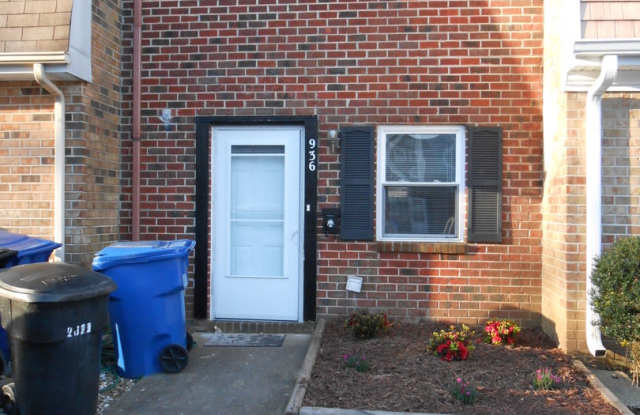 936 Maryland Ave photos photos