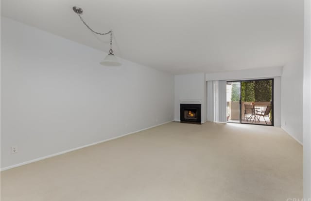 250 W Fairview Avenue Gallery 4