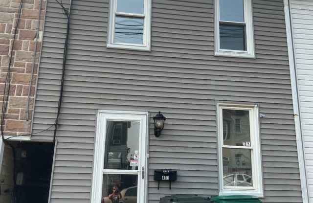 Beautiful Columbia 2 BR for Immediate Move in photos photos