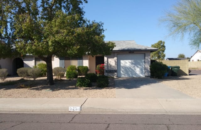3234 W MOHAWK Lane - 3234 West Mohawk Lane, Phoenix, AZ 85027
