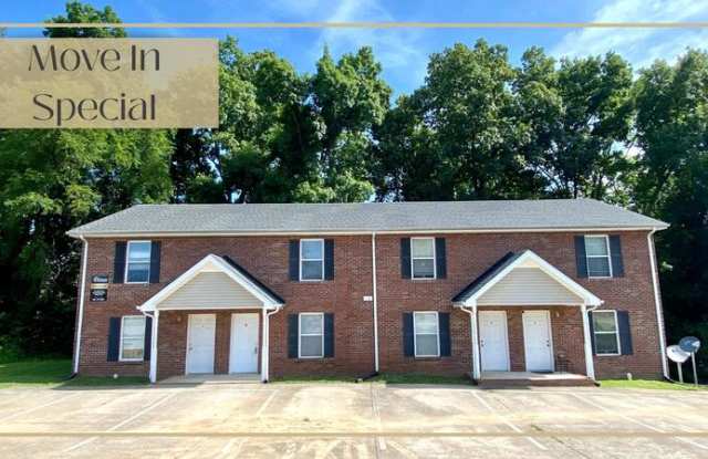 513-B Peachers Ridge - 513 Peachers Ridge Road, Clarksville, TN 37042
