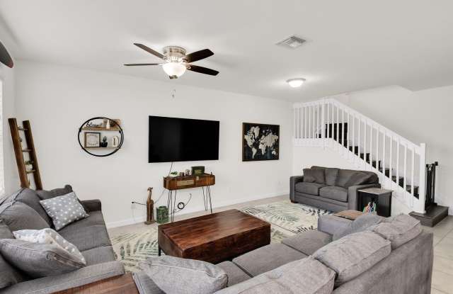 8455 Lakeview Trail Gallery 2