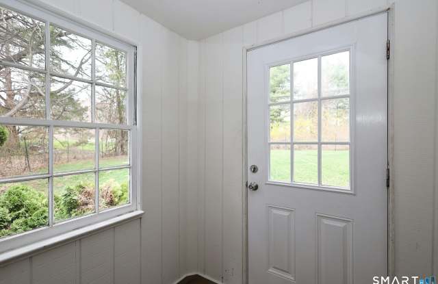 121 Westport Road Gallery 3