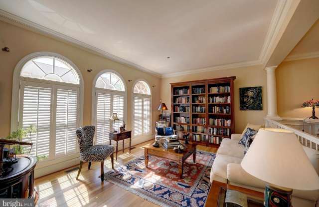 9723 WHITLEY PARK PL #TH-7 Gallery 3