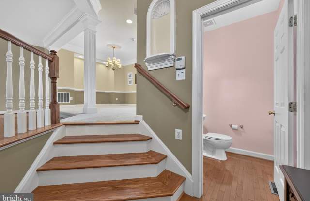 9199 POINT REPLETE DR Gallery 4