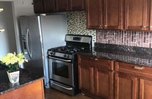 8641 1/2 W Foster Ave photos photos