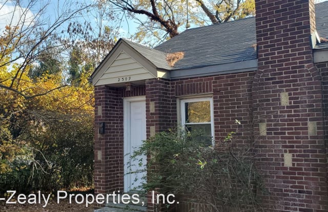 2309 Spring Garden St - 2309 Spring Garden Street, Greensboro, NC 27403