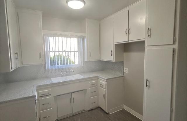 436 W Magnolia St photos photos
