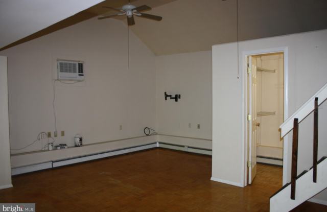 809 RIVER ROAD Gallery 3