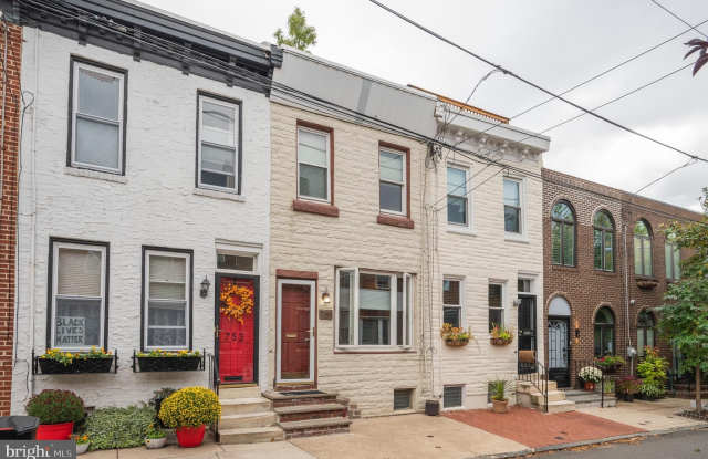 751 N CROSKEY STREET photos photos