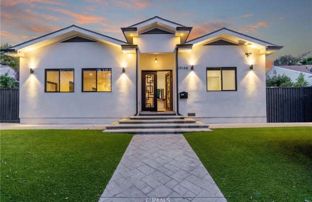 19148 Oxnard Street photos photos