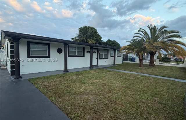 1311 NW 176th Ter Gallery 2