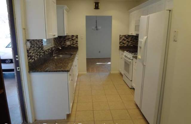 414 E. Palm Ln. Gallery 3