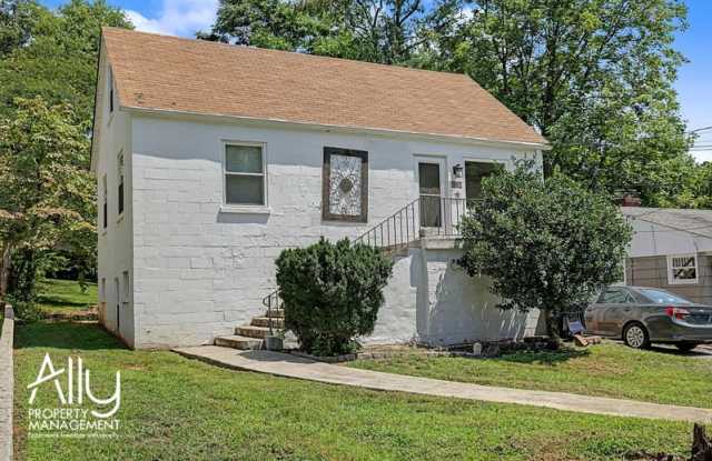 2550 Woodland Drive Gallery 2