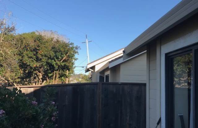 Great 2 Bedroom 2 Bath Condo in Seaside - 1085 Highlander Drive, Seaside, CA 93955