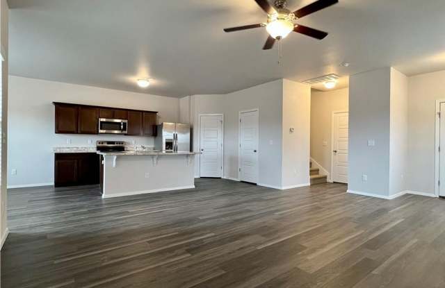 Nice Home in Farmington Gallery 4
