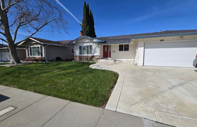 Sharp 4 Bedroom 2 Bath Great Neighborhood in Pleasanton photos photos