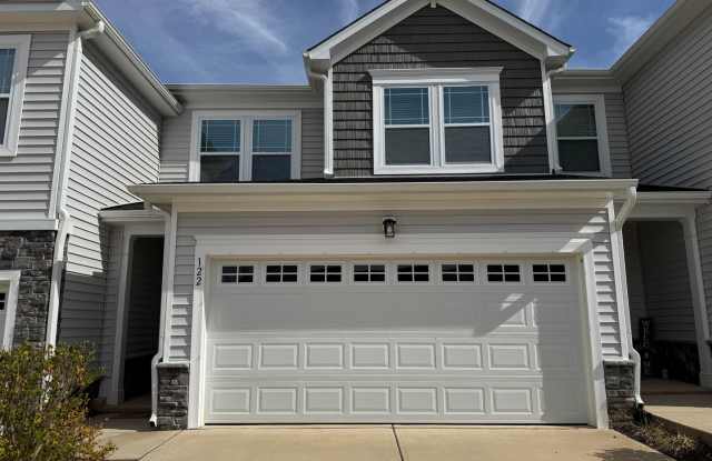 3 Bedroom | 2.5 Bathroom Garner Townhome with Fenced Yard! - 122 Roebuck Lane, Garner, NC 27529