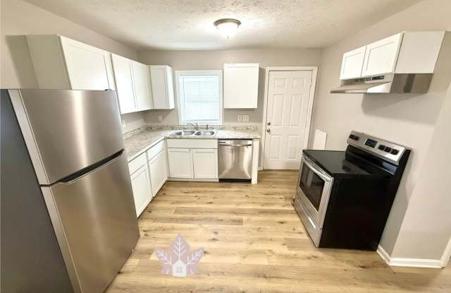 Warm and Welcoming 3 Bedroom 2 Bath Bungalow in a prime location!!! - 1411 East Bradbury Avenue, Indianapolis, IN 46203