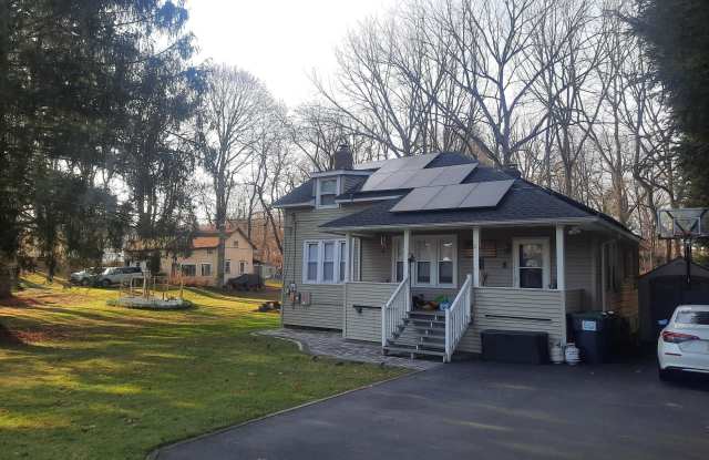 23 Valley Avenue photos photos