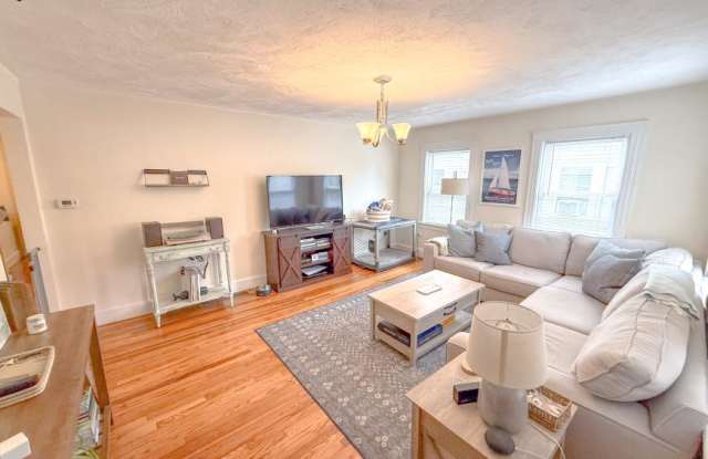 83 Putnam St. photos photos