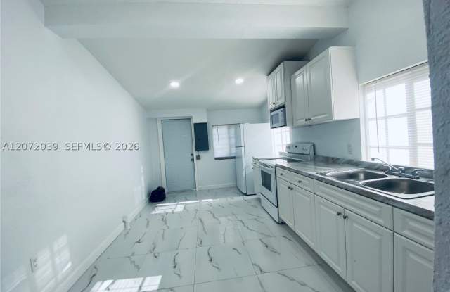3100 NW 86th St photos photos 3100 NW 86th St photos photos