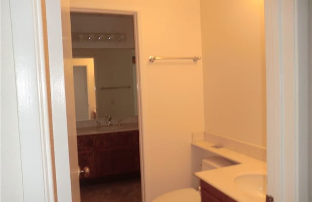 21648 Laurelrim Drive Gallery 3