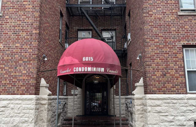 6015 BLVD EAST photos photos