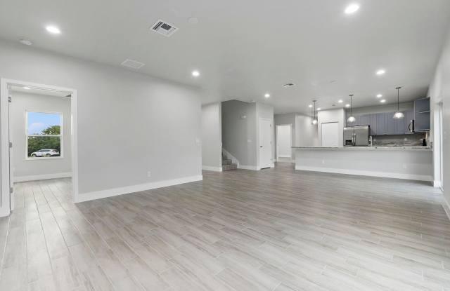1351 SW Don Court Gallery 4