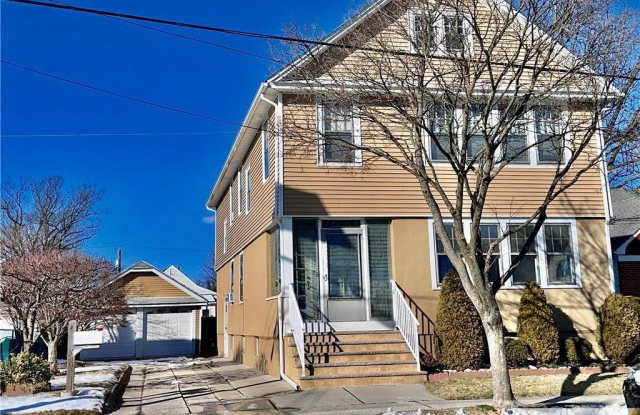 560 Spruce Avenue - 560 Spruce Avenue, Garwood, NJ 07027