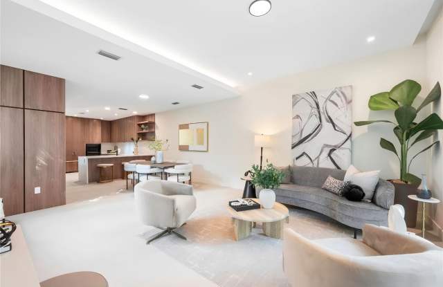 3073 Hibiscus Street Gallery 2