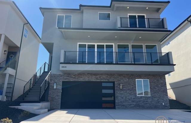 VIEWS! Luxury Townhome in Washington photos photos
