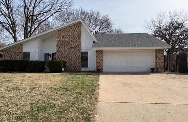 3103 Northeast Kingsbriar Drive photos photos