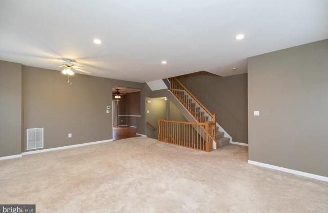 20279 GLENROBIN TERRACE Gallery 3
