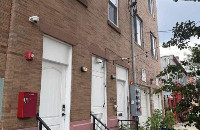 2005 N MASCHER Street Gallery 2