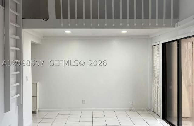 8102 SW 20th Ct Gallery 3
