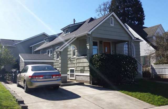 Updated 2 Bedroom Basement Unit! - 734 East 19th Avenue, Eugene, OR 97401