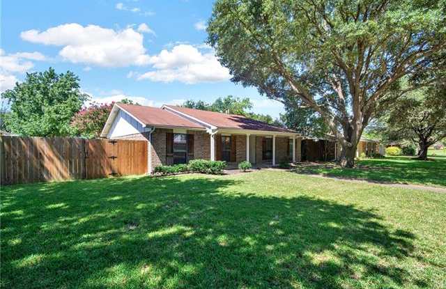 1704 Canadian Trail Gallery 2