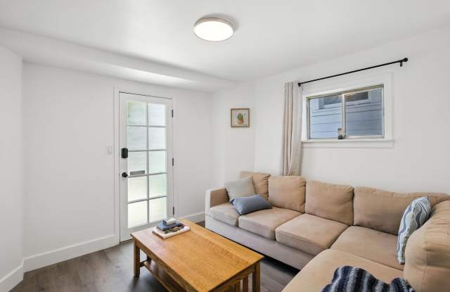 1599 Treat Avenue, #B photos photos