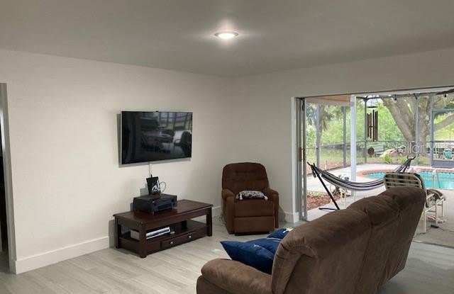 18312 DRIGGERS Avenue Gallery 4