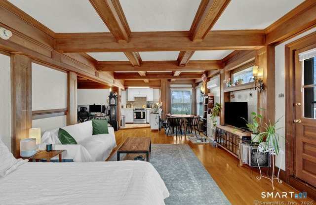 11 Winthrop Road unit: B - 11 Winthrop Road, West Hartford, CT 06110