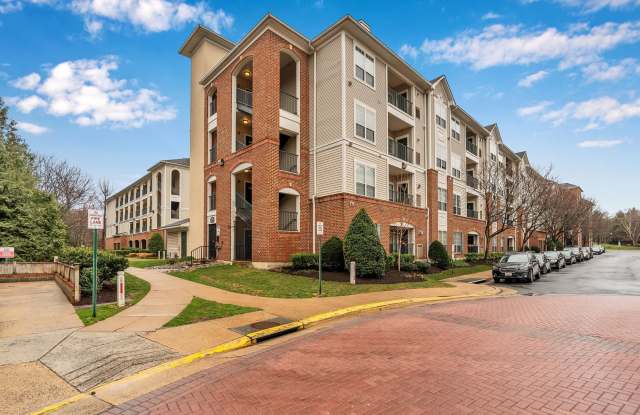 Beautiful 1 Bedroom 1 Bathroom Condo In Much Sought After Exchange At Van Dorn photos photos Beautiful 1 Bedroom 1 Bathroom Condo In Much Sought After Exchange At Van Dorn photos photos