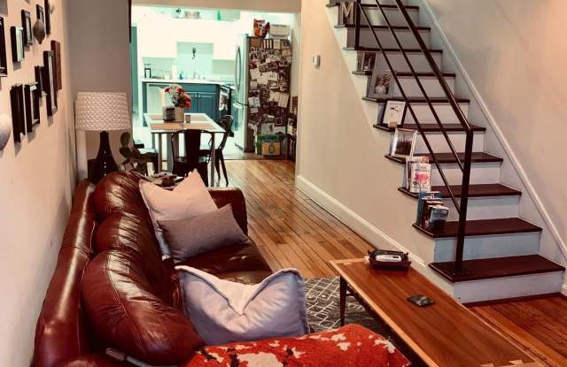 1240 WALL STREET Gallery 3