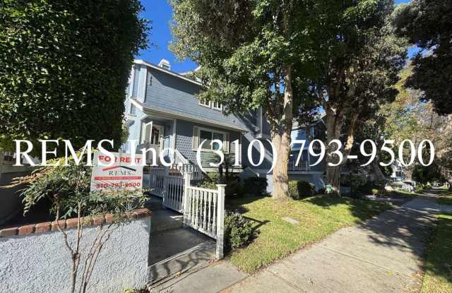 Spacious Townhome with Garage  Laundry in Great Location photos photos Spacious Townhome with Garage  Laundry in Great Location photos photos