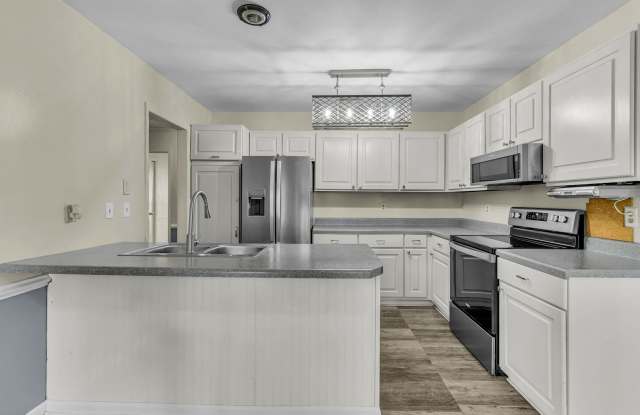 Convenient Summerville Living photos photos