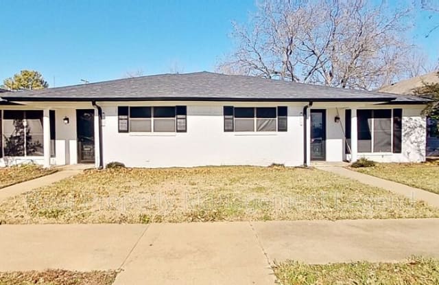 821 W Woodard St photos photos