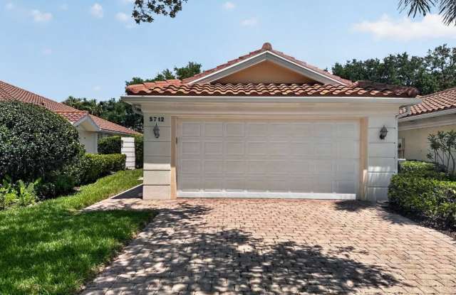 Beautifully maintained 2-bedroom, 2-bath in Island Walk photos photos