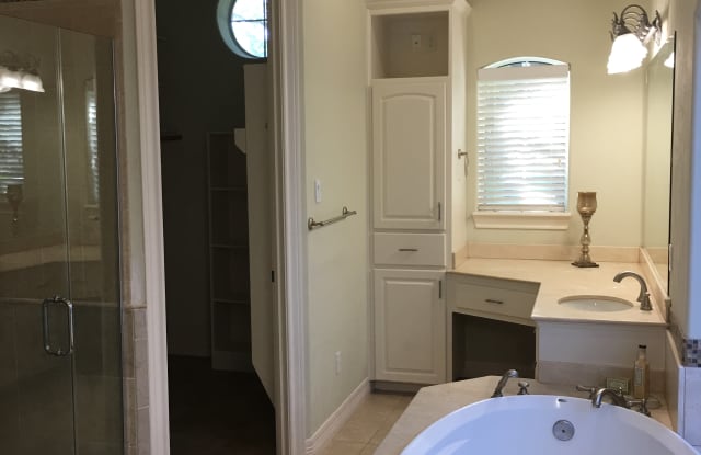1726 Parklake Village Dr - 1726 Parklake Vlg, Harris County, TX 77450